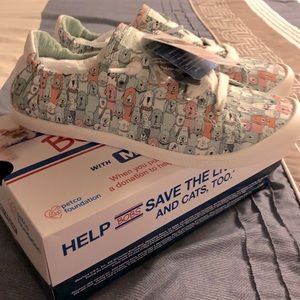Skechers BOBS dog print size 8
